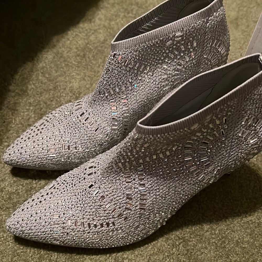 Lauren Lorraine booties silver size7.5